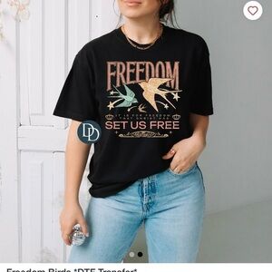 Freedom‎ set us free graphic T shirt unisex sizing